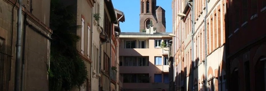 Une petite rue dans Toulouse